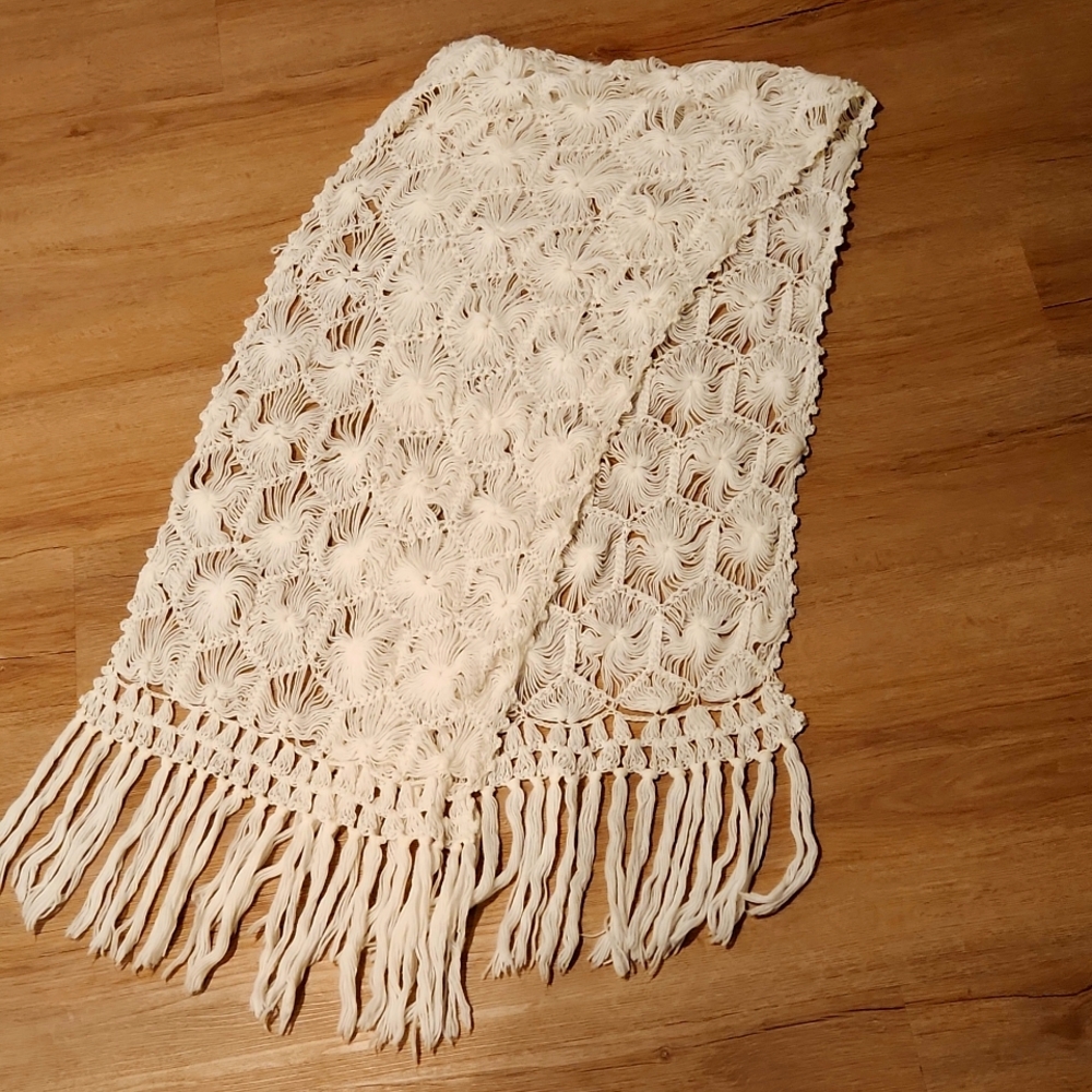 Knitted scarf
